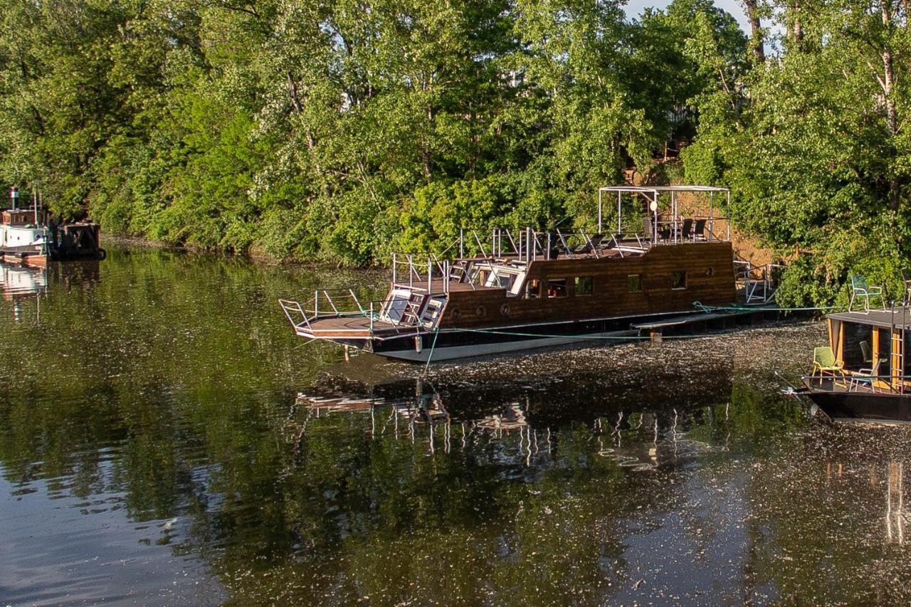 Bay Houseboats 3* Praga