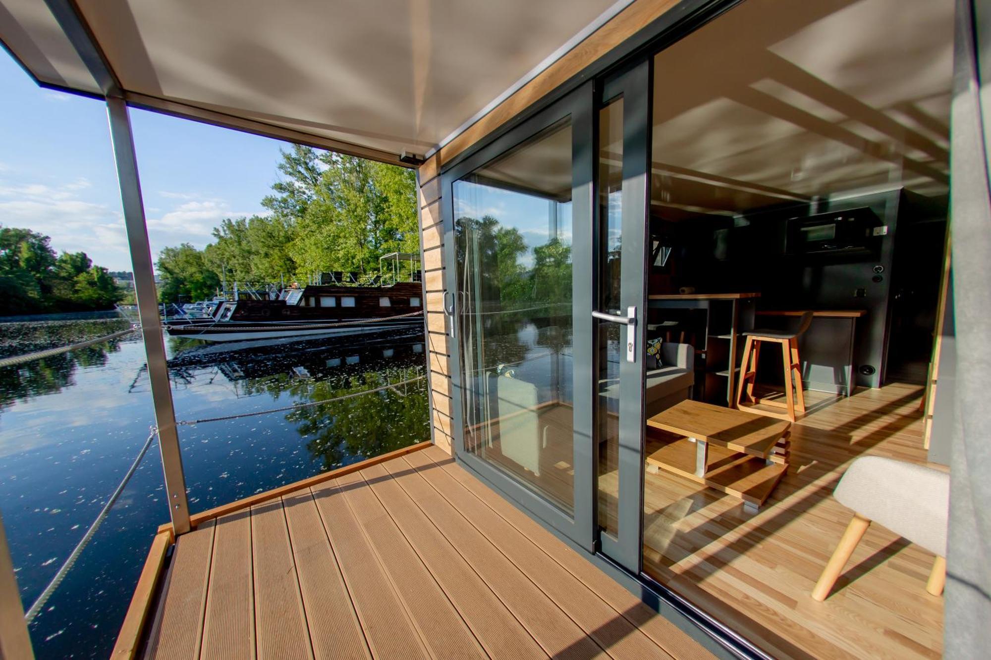 Bay Houseboats 3* Praga